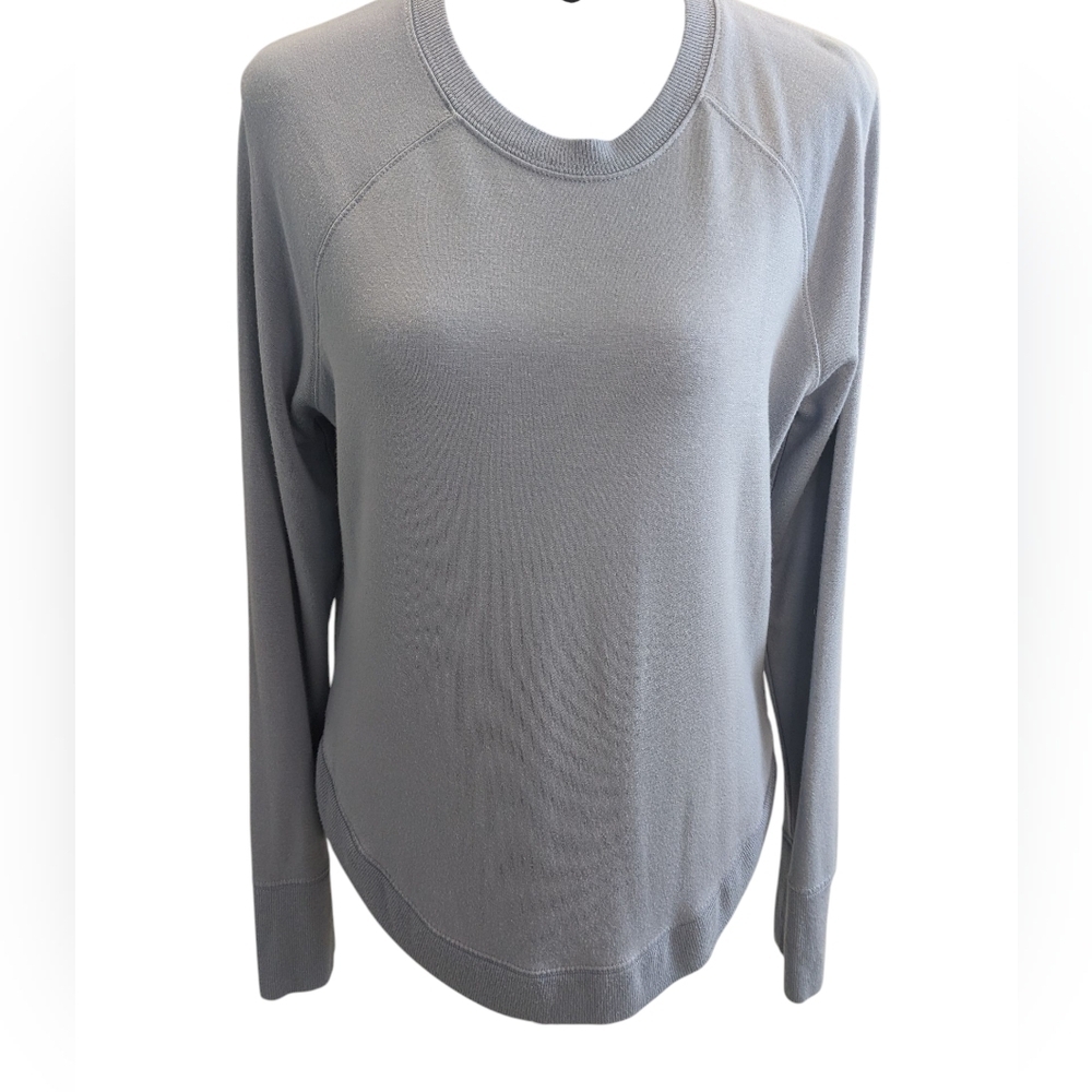 Athleta Gray Long Sleeve Women's Top Size Small Cottage Core Gramma Core